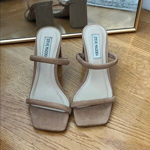 Steven Madden tan suede heel sandals